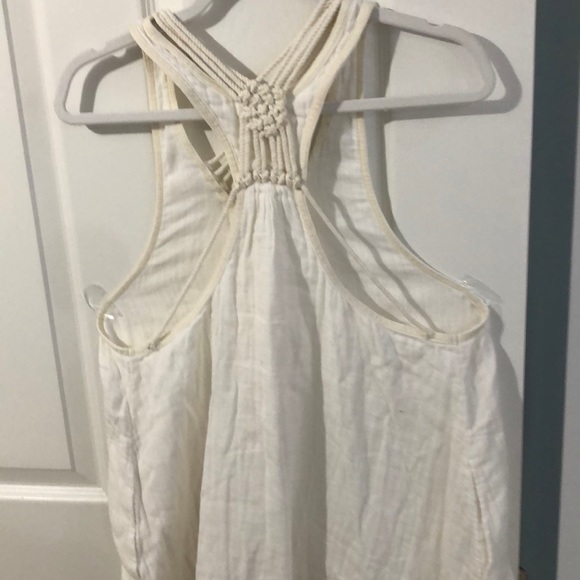 FREE PEOPLE Linen Tank White. Size small - Picture 2 of 2